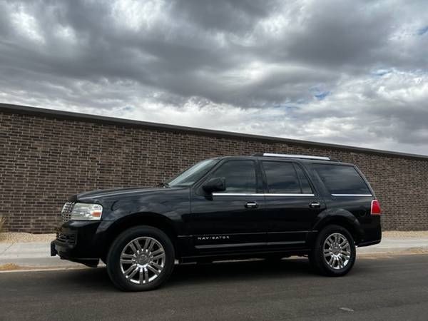 NO CREDIT CHECK  2010 LINCOLN NAVIGATOR  EASY APPROVAL  $1,500
