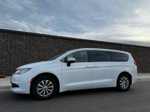 NO CREDIT CHECK  2017 CHRYSLER PACIFICA TOURING  IN HOUSE  $1,500