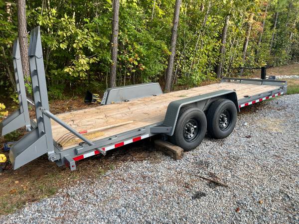 Photo Bwise 20 foot equipment trailer $5,700