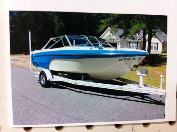 Photo 19 Hammond Ski Boat w 200 hp Mercury Outboard $15,000