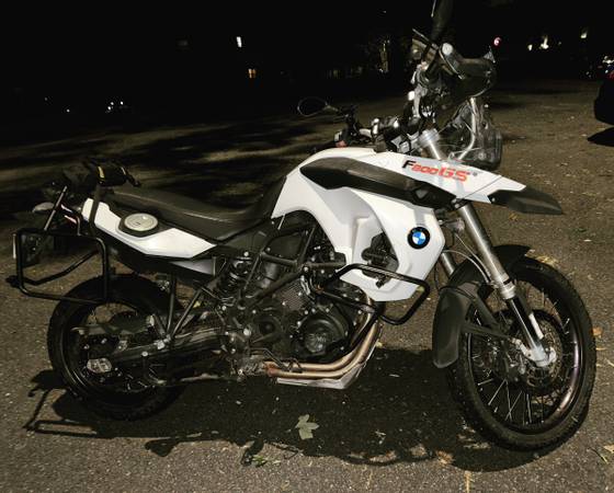 Photo 2010 BMW MOTORCYCLE F800 GS, 51k Miles, LOOK AND RUN GREAT, SIDE BAGS, WINDSHIEL $5,200