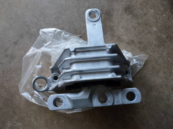 Photo Brand new motor mount for 2014 to 2018 Chevy Malibu $30