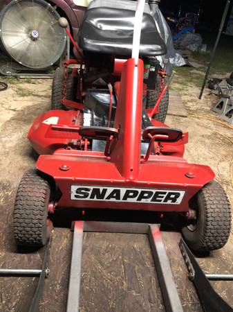 Photo Snapper Rear Engine Riding Mower $450