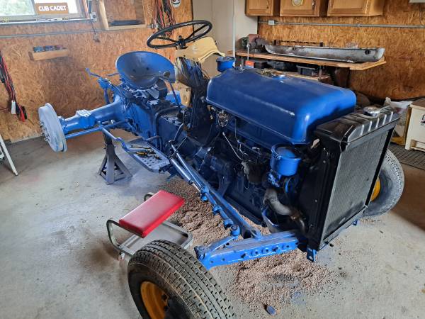 Photo 1964 ford 4000 LCG tractor $4,800