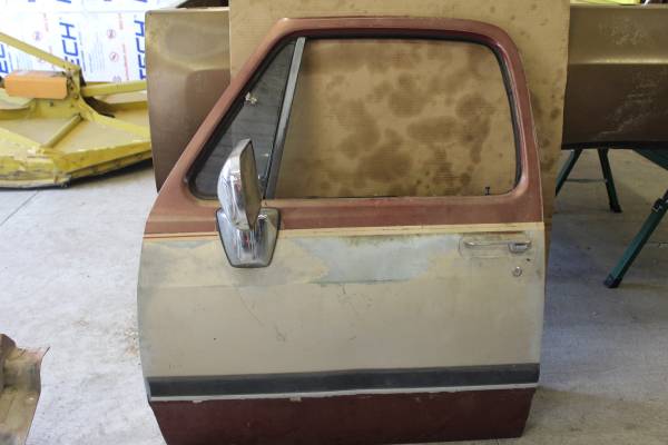 Photo 1st gen. Dodge truck parts