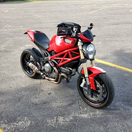 Photo 2013 Ducati Monster 1100 evo SCREAMING DEAL $5,200