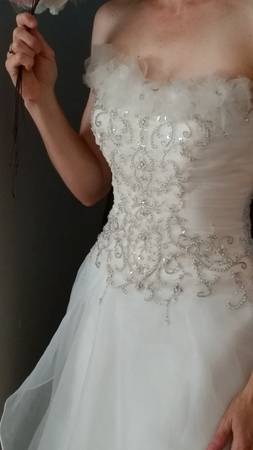 Photo A-line Wedding Dress Size 0 $300