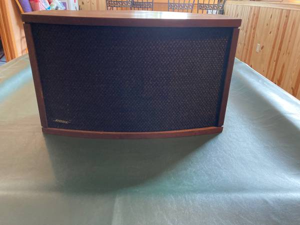 Photo Bose 901 Speakers $800