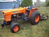 Photo Kubota Tractor and Mower $4,800