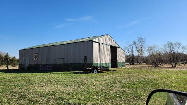 Photo STORAGE for boats Ice house Trailers $50