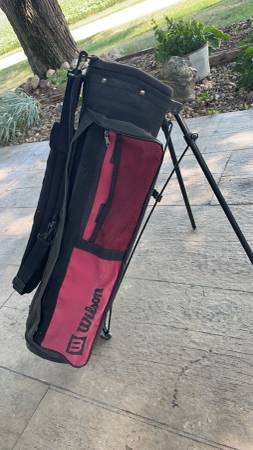 Photo Wilson Youth Golf Bag $20