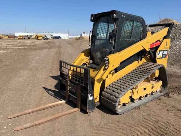 Photo 2018 Cat 299D2XHP Two-Speed Compact Track Loader $34,400