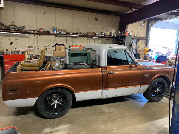Photo 67 Chevy C10 short bed