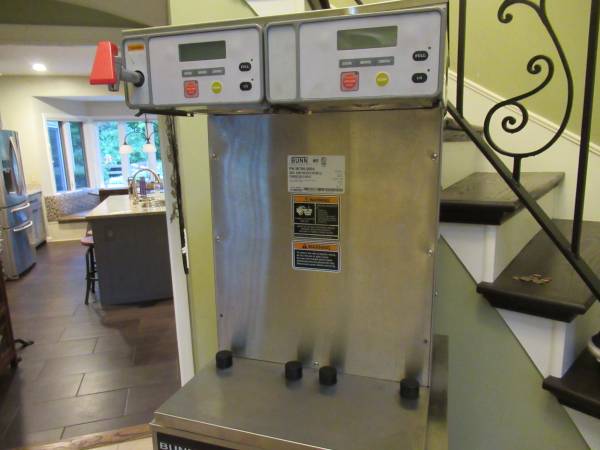 Photo Bunn Commercial Coffee Brewer $400