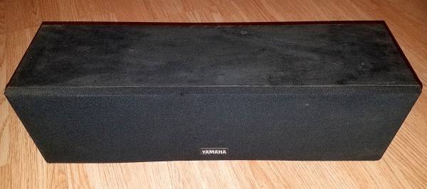Photo Yamaha NS-AC2 Center Channel Speaker $10
