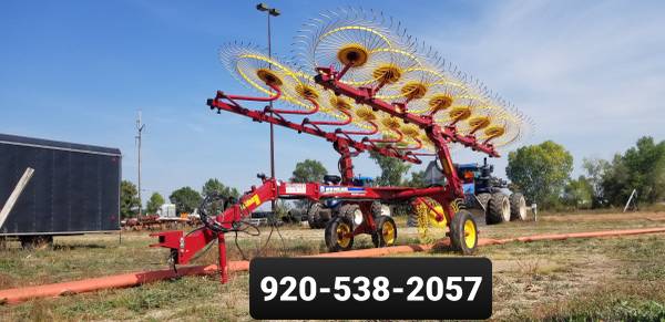 Photo NEW HOLLAND 1428P  PLUS PROCART HAY RAKE $15,500