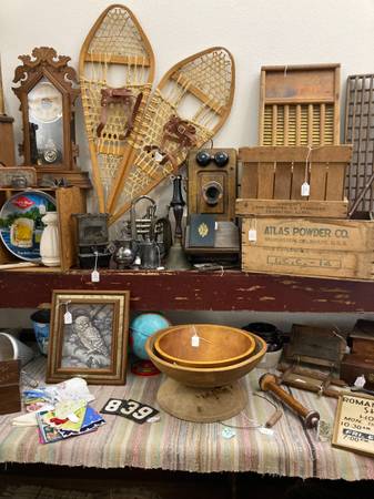 Photo Ormsby Antique and Collectibles FALL Show 2023