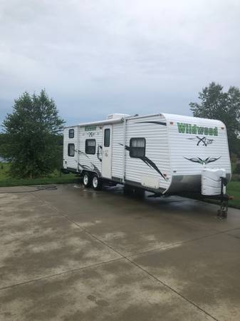 Photo 2012 Forest River Wildwood 261BHXL $9,500