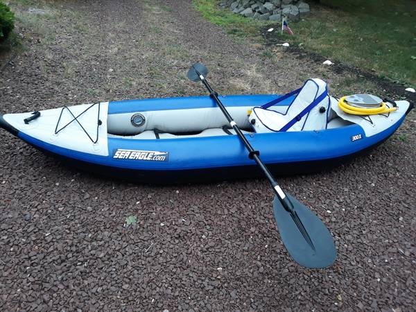 Photo Sea Eagle 300x Explorer inflatable kayak $700