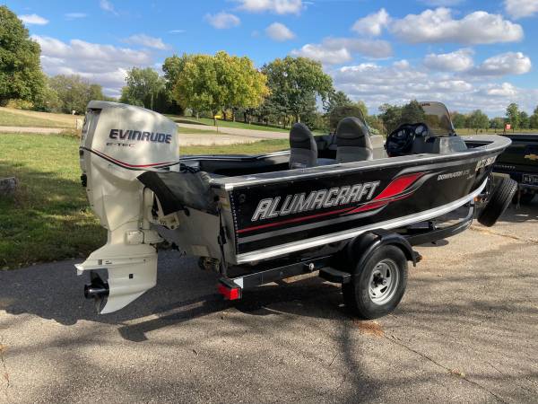 Photo Alumacraft Dominator 175 Sport $15,500