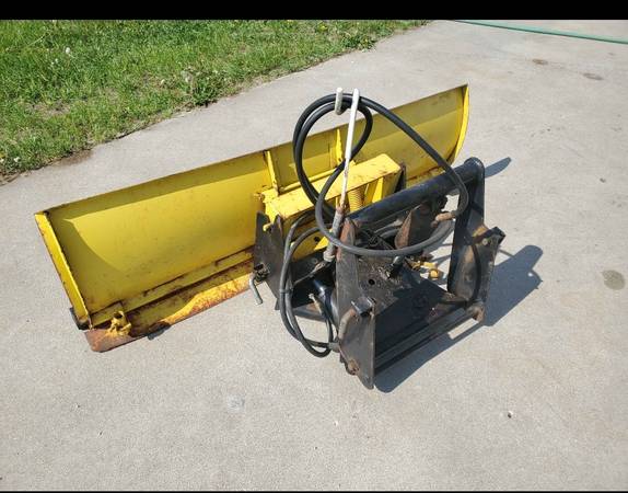 Photo Snow plow blade John Deere 425 445 455 garden tractor $800