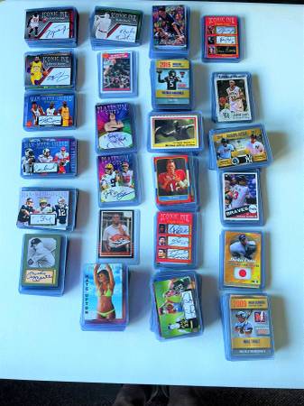 Photo Sports cards-toys-action figures Online Auction $1