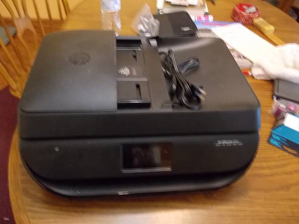 Photo HP officejet printer $100