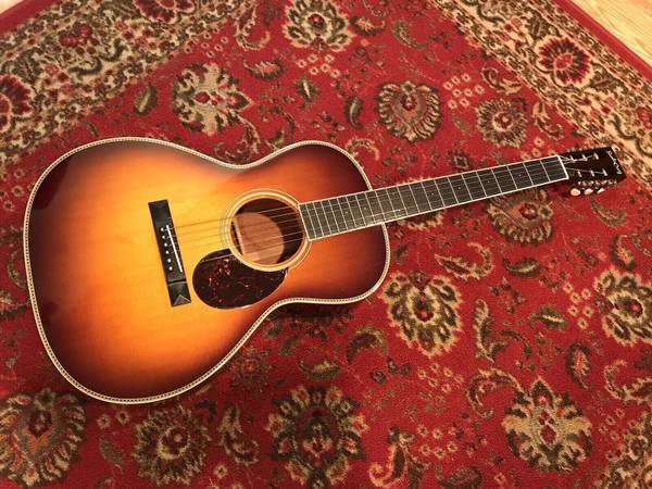 Photo 2011 Santa Cruz H13 with plush case $1,500