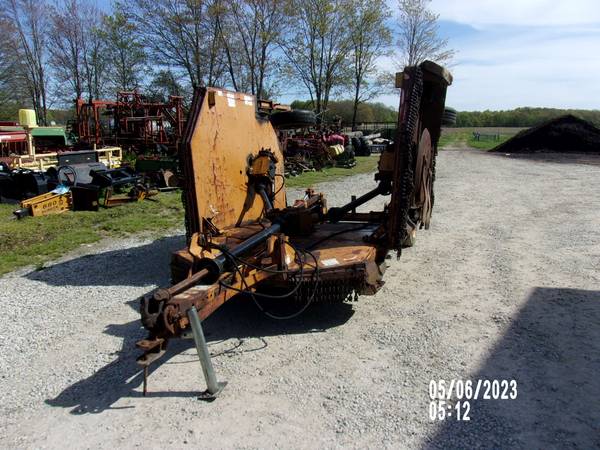 Photo woods 3180-3 15ft. batwing mower $5,500