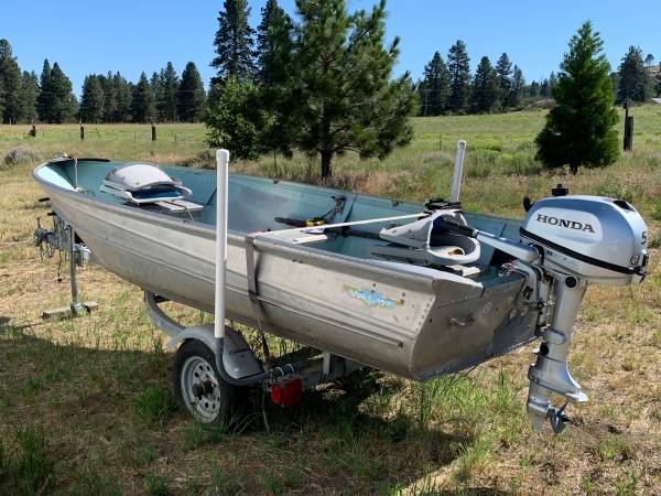 Photo 2020 HONDA OUTBOARD AND VALCO BOAT AND TRAILER $2,400