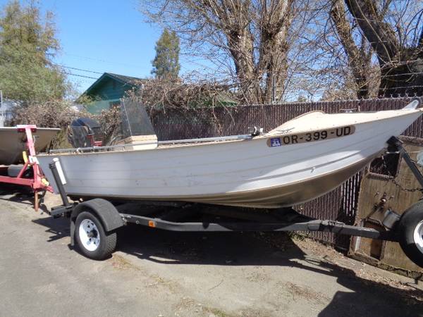 Photo Bay Boat $3,995