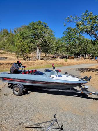 Fishing boat cobra $5,600