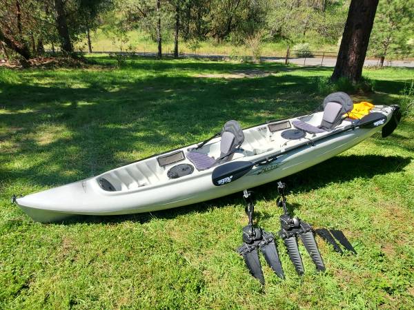 Photo Hobie Oasis Mirage tandem kayak $2,000
