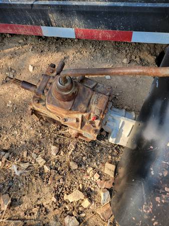 Photo T19 4 speed transmission Ford $150