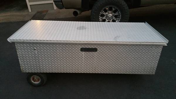 Photo Truck Bed Tool Box $200