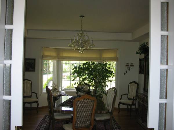 Photo Vintage Cameo ll by Heritage Dining Room Set $1,650