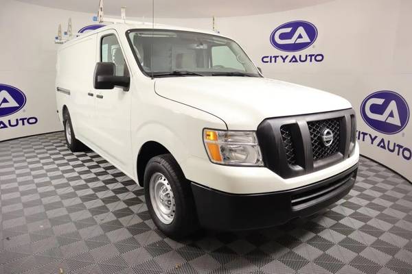 Photo 2017 NISSAN NV1500 S CARGO-LADDER RACK-CLEAN CARFAX-1 OWNER $19,900