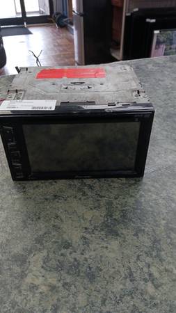 Photo Pioneer Double Din Car Dvd REFERENCE NUMBER 182988-1 $180