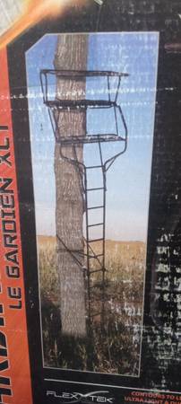 Photo 18 Foot Big Game Tree Stand New In Box $120