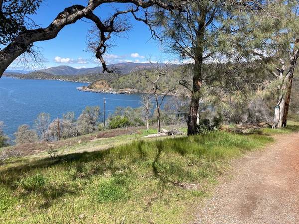 Photo Breathtaking Lake and mountain views .12 Acre vacant lot in Clearlake $21,000