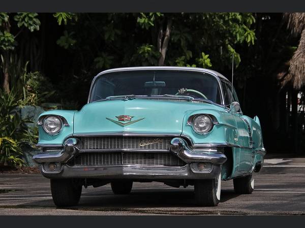 Photo 1956 Cadillac coupe de Ville $23,999