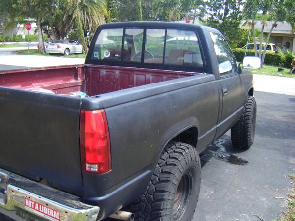 Photo 1989 Chevy k1500 4x4 truck $1,100