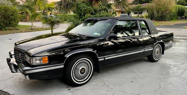 Photo 1993 Cadillac Coupe DeVille $14,500