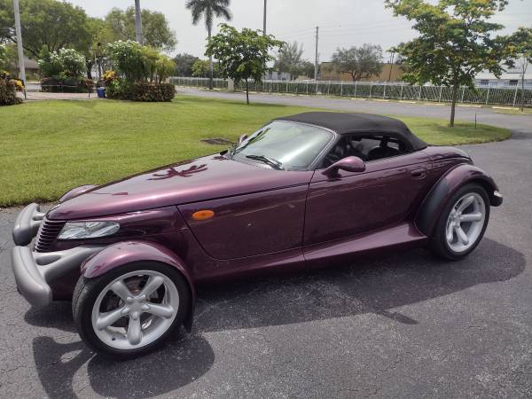 Photo 1999 Plymouth Prowler 1668 Miles Clean Carfax Collector Classic $45,000