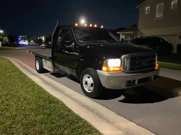 Photo 2000 Ford F350 Dually Flatbed whit 53,000 miles $10,000
