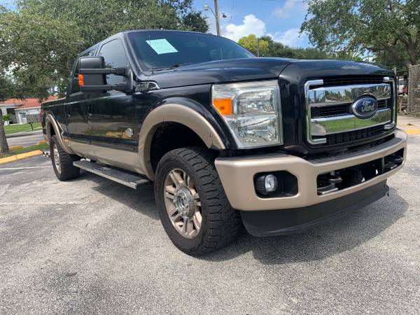 Photo 2014 FORD F-250 SPER DUTY KING RANCH 4x4 CREW CAB 4 dr 6.8 ft CLEAN TITLE EAS $23,997