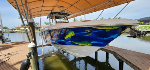 Photo 2016 Everglades 325cc $257,000