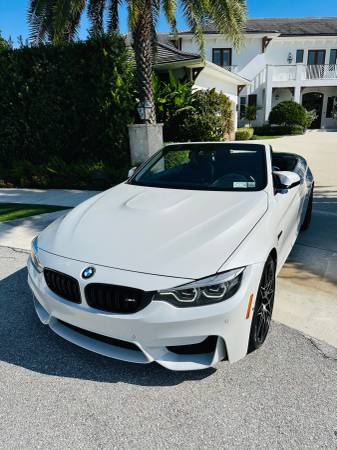 Photo 2018 BMW M4 COMPETITION 444 HORSES $51,800