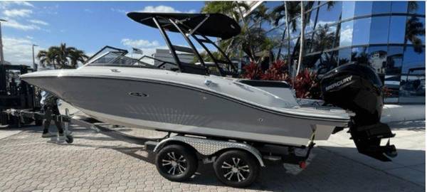 Photo 2023 sea ray spx 190 fish and ski boat brand new divorce sale $55,000