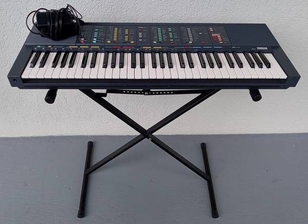 Photo 80s Yamaha PSR 70 FM Synthesizer Arranger Keyboard EXCORIG ACSTAND $150